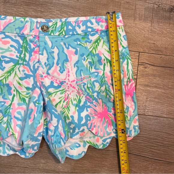 Lilly Pulitzer Coral Bay Buttercup Scallop Shorts Size 8 - Picture 6 of 11